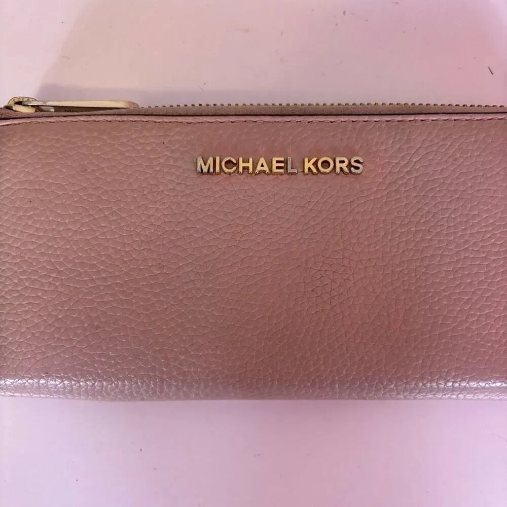 Michael Kors Cream/Tan Pebbled Leather Large Wallet‎